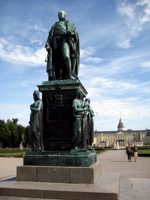 Schloss statue